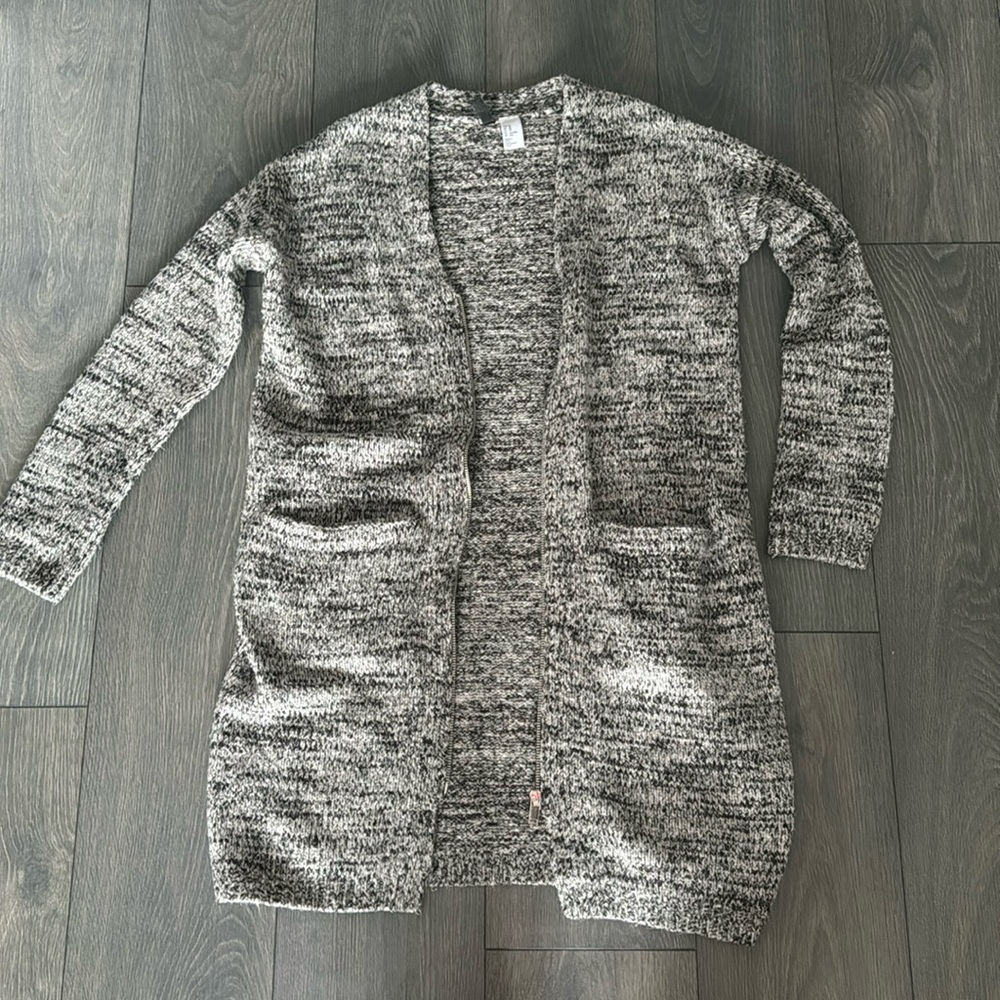 Grey Long Sleeve Cardigan Sweater